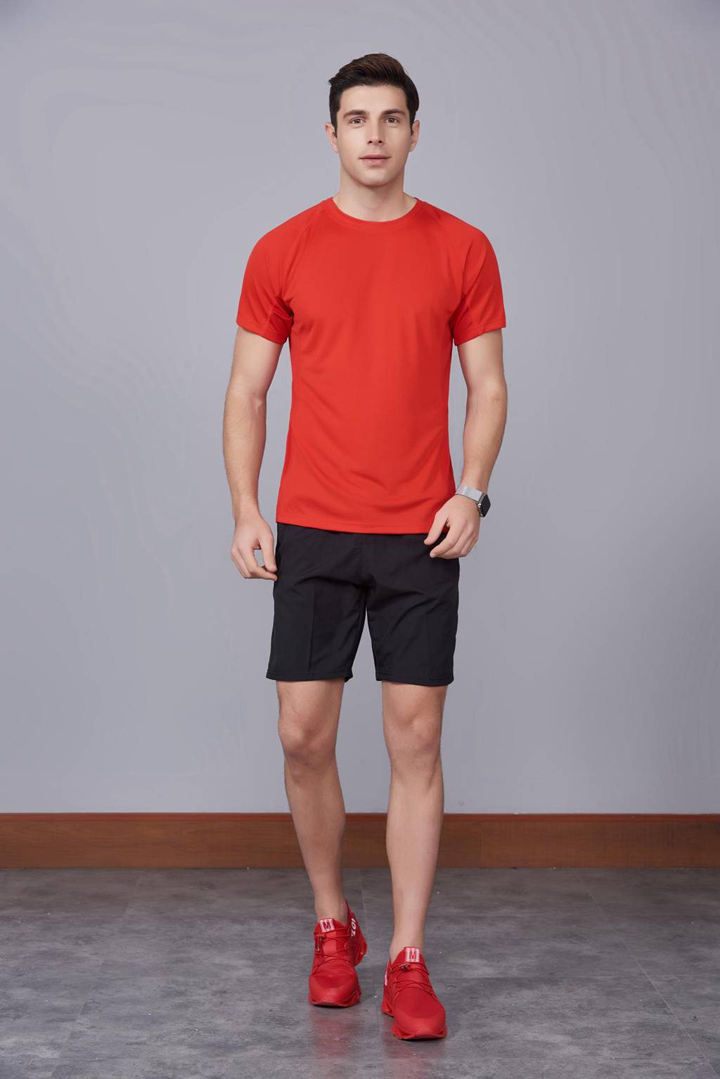 修身運(yùn)動短袖 舒適透氣跑步訓(xùn)練速干T恤-大紅色