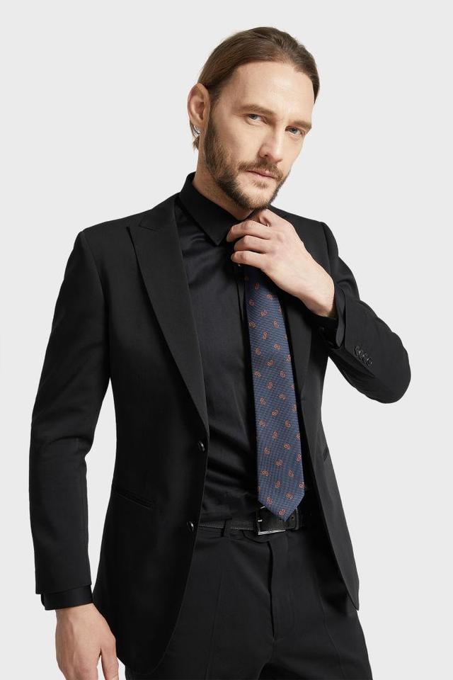 初入職場定制西裝，定制過程中需要注意哪些細節？